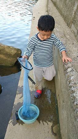 人小鬼大