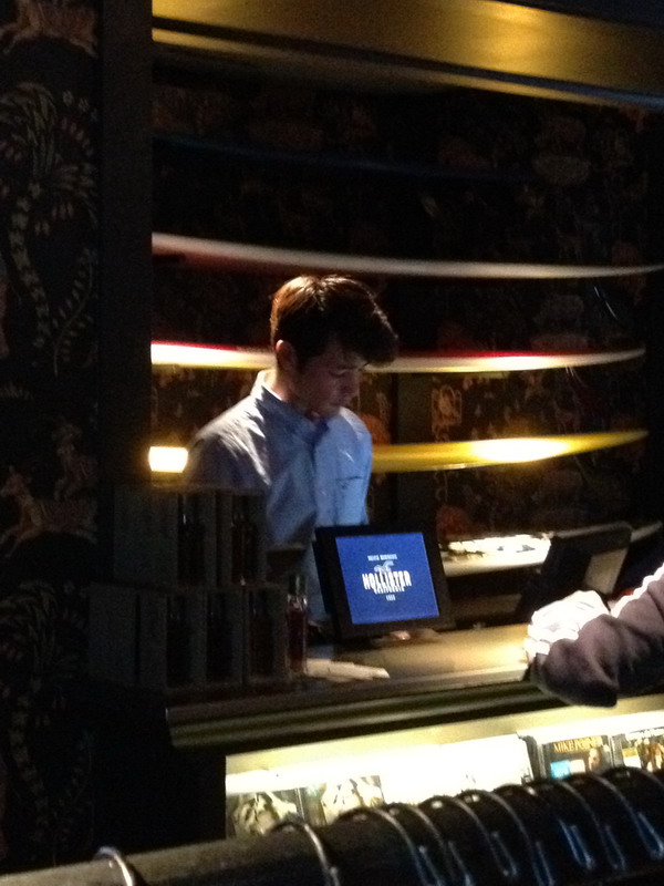 IMG_1853.jpg IMG_1853.jpg