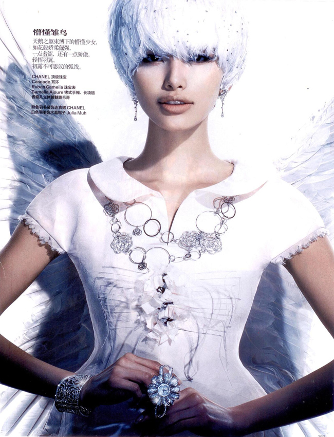 資料來源:2011.07 時尚芭莎BAZAAR 資料來源:2011.07 時尚芭莎BAZAAR