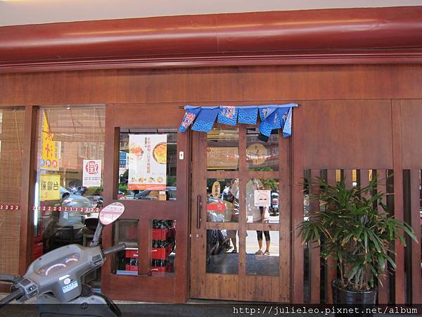 IMG_5584.JPG IMG_5584.JPG