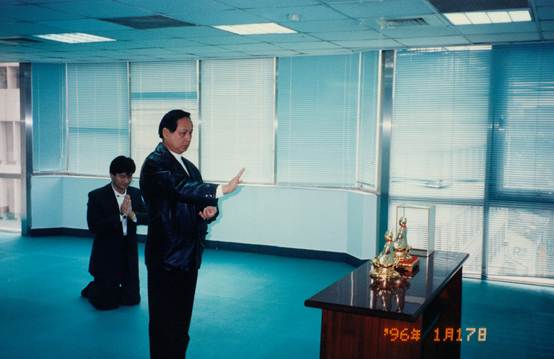 image051.jpg image051.jpg