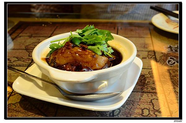 nEO_IMG_SJY_2808.jpg nEO_IMG_SJY_2808.jpg