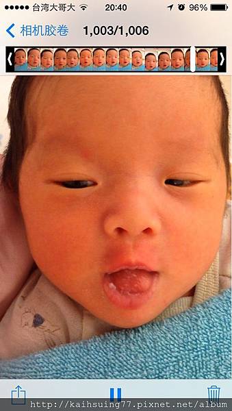 ❤影音❤我們家小Baby小鳳梨喝奶奶打嗝中~~聲音表情超