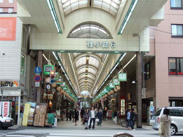 狸小路比想像中的冷清