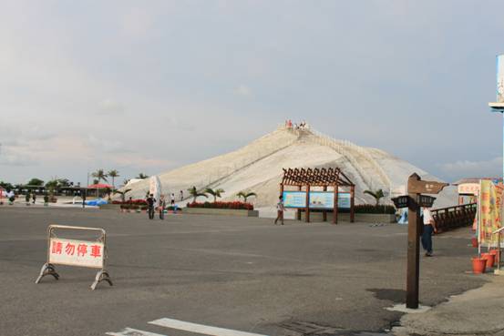 IMG_20110702%20七股鹽山%2007