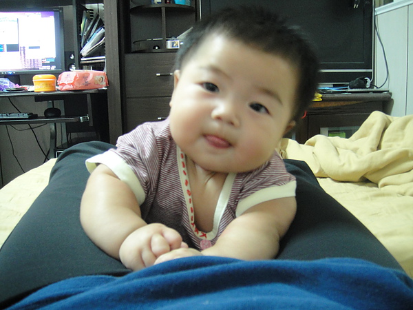 大家好~我是賣牛奶糖的妹妹