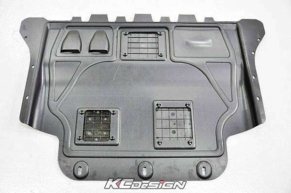 Golf 7 換裝原廠型前下護板_05.jpg