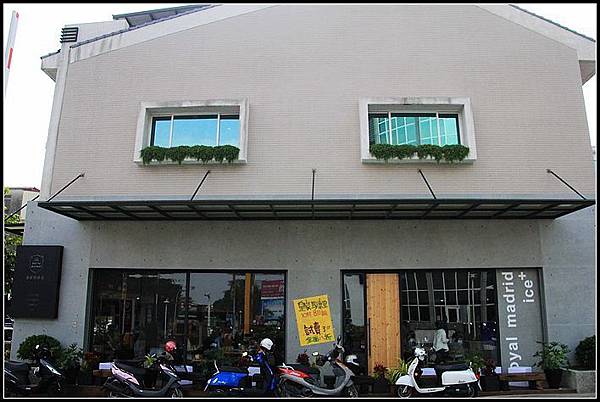 nEO_IMG_IMG_1385.jpg nEO_IMG_IMG_1385.jpg