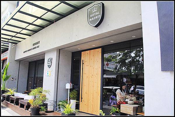 nEO_IMG_IMG_1240.jpg nEO_IMG_IMG_1240.jpg