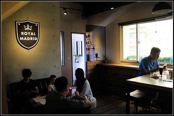 nEO_IMG_IMG_1268.jpg nEO_IMG_IMG_1268.jpg