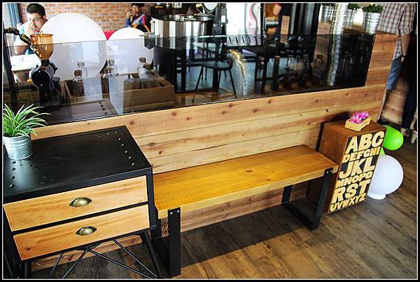 nEO_IMG_IMG_1296.jpg nEO_IMG_IMG_1296.jpg