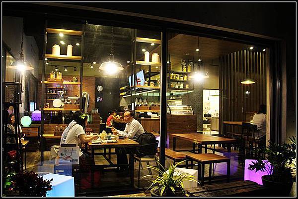 nEO_IMG_IMG_1527.jpg nEO_IMG_IMG_1527.jpg