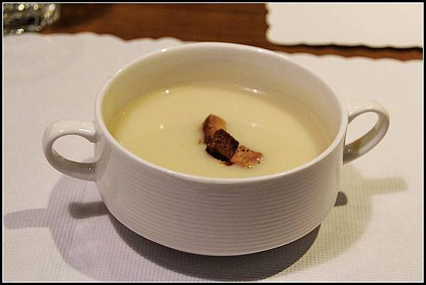 nEO_IMG_IMG_1400.jpg nEO_IMG_IMG_1400.jpg