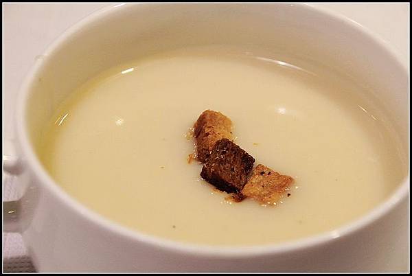 nEO_IMG_IMG_1401.jpg nEO_IMG_IMG_1401.jpg