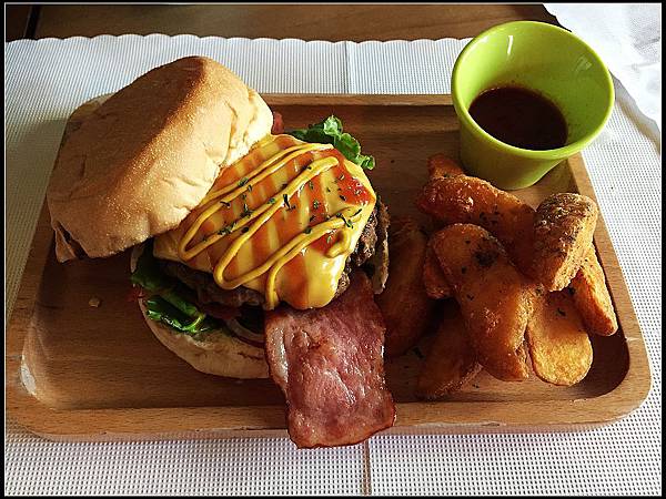 nEO_IMG_IMG_3157.jpg nEO_IMG_IMG_3157.jpg