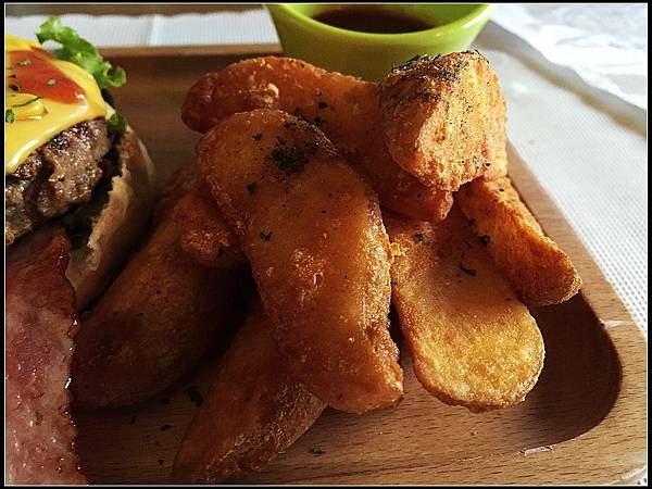 nEO_IMG_IMG_3160.jpg nEO_IMG_IMG_3160.jpg