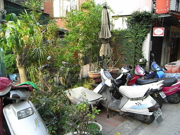 R0025556.JPG R0025556.JPG