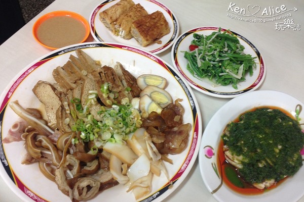 103.10小龍飲食01.jpg 103.10小龍飲食01.jpg