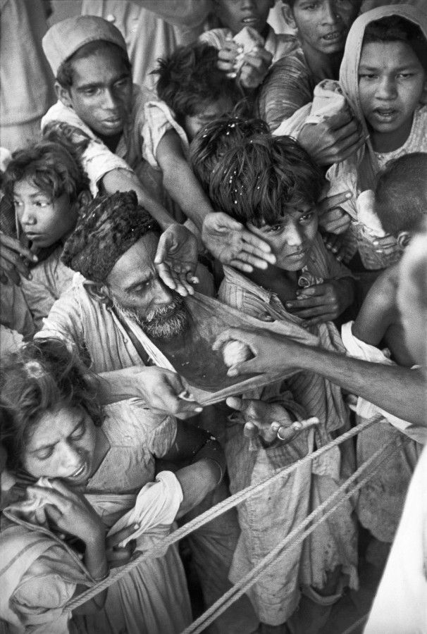 3-01-01-Henri_Cartier_Bresson_25