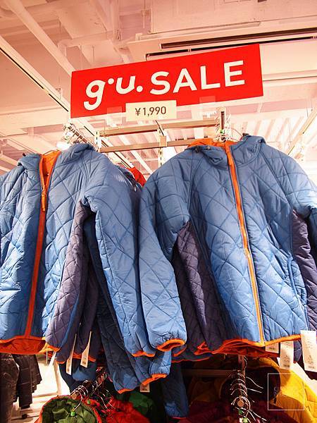b-7.jpg 日本UNIQLO的副牌GU來了!跟著哥一起平價時尚吧~