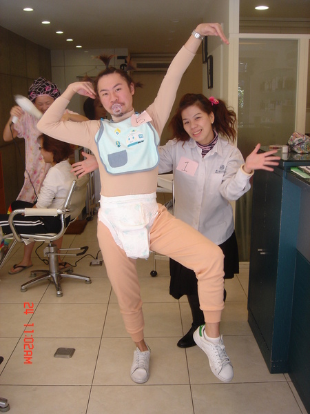 我一走出來.....大家都知道我是冠軍