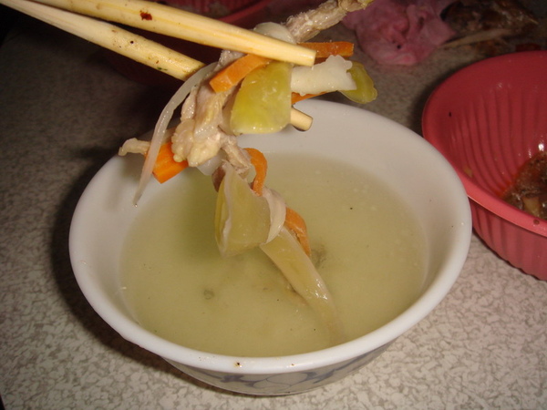 手工酸菜串湯