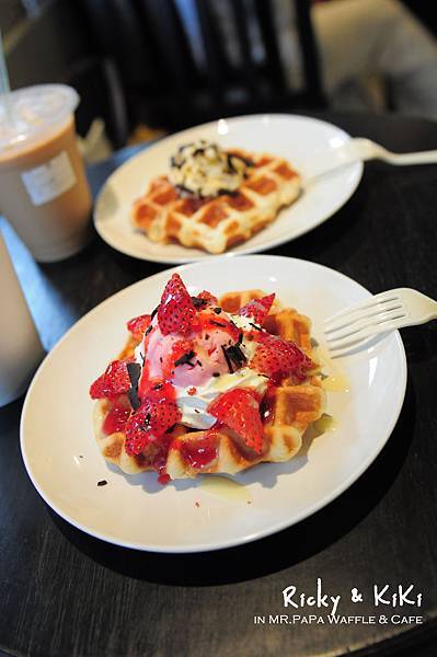 MR.PAPA waffle & cafe