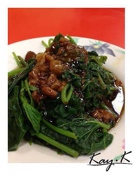 燙青菜也是每到攤必點的選項 燙青菜也是每到攤必點的選項