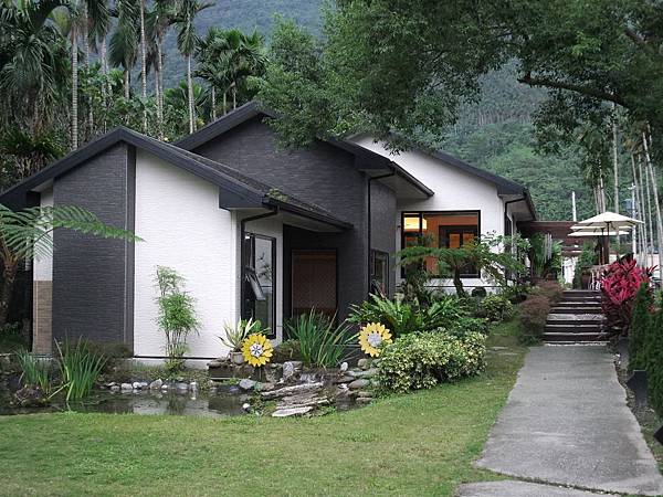 10.18花蓮蝴蝶谷&鯉魚潭&市區 (241).JPG 10.18花蓮蝴蝶谷&鯉魚潭&市區 (241).JPG