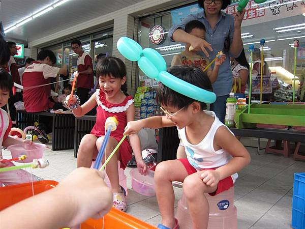 IMG_0246 (Large) IMG_0246 (Large)