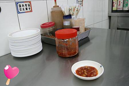 002高雄六合路阿誠麻油雞-乾淨的桌面