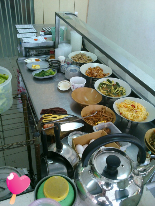 高雄‧鹽埕‧午餐-清水館小排麵