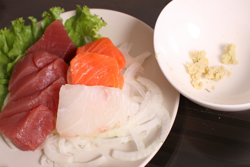 生魚片配山葵
