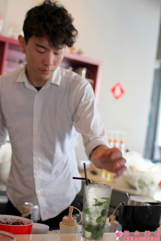 鬲离咖啡館