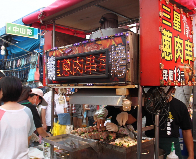 食尚玩家-高雄凱旋夜市踩線團