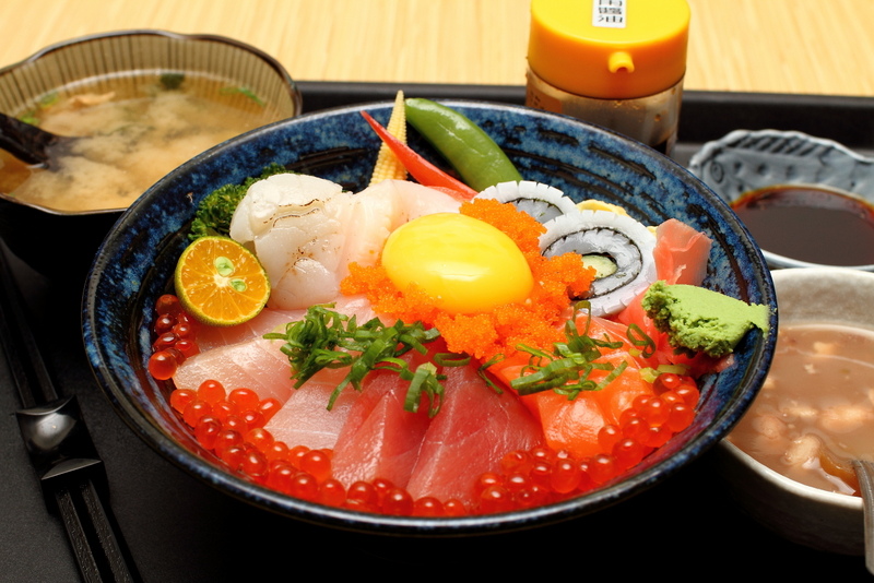 公館捷運站美食-海人刺身丼飯 公館捷運站美食-海人刺身丼飯
