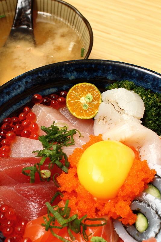 公館捷運站美食-海人刺身丼飯 公館捷運站美食-海人刺身丼飯