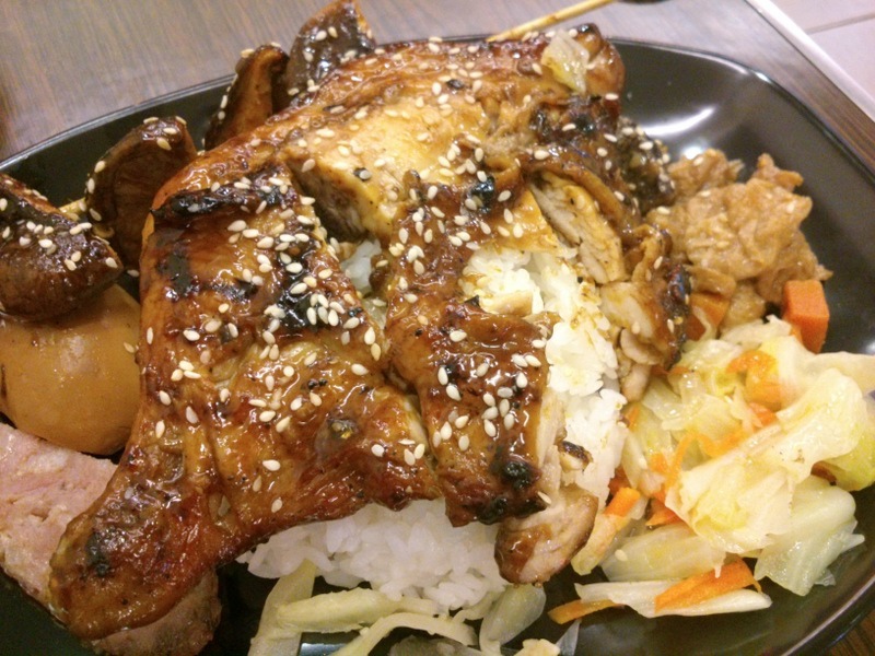高雄-花蓮十一街碳烤雞腿飯