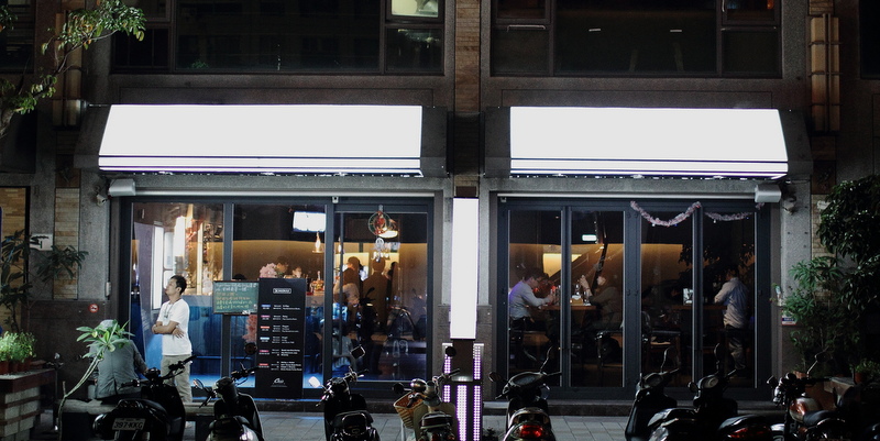 chic restaurant & bar 