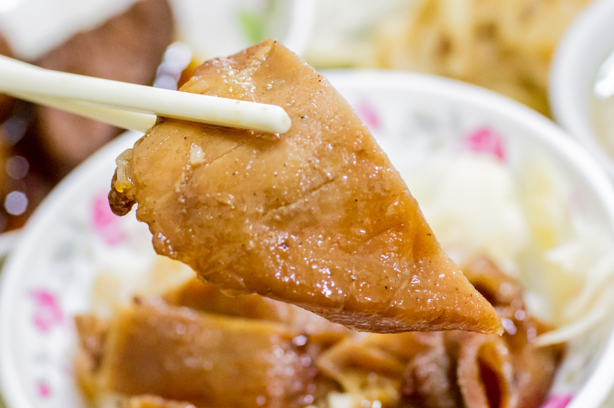 橫復一路傅義師燒肉飯