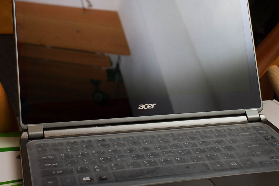 Acer V7-482PG開箱文