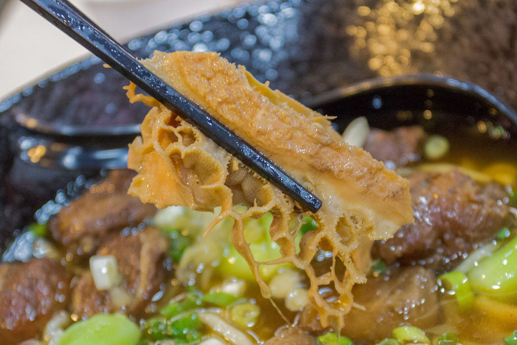 高雄富國路清一色牛肉麵