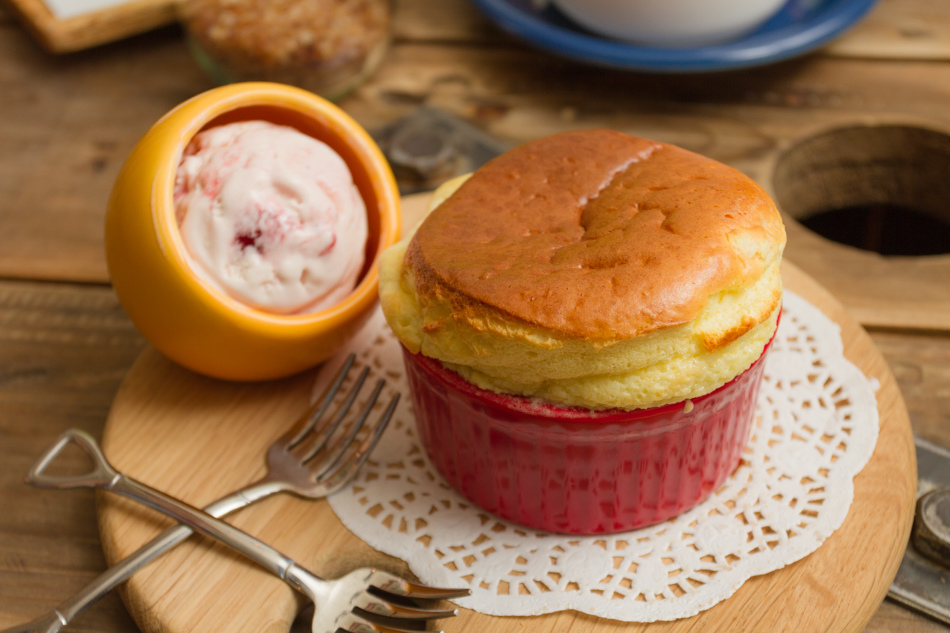 新崛江Bonnie Sugar - 甜點餐廳 · 雜貨店 · 咖啡店 新崛江Bonnie Sugar - 甜點餐廳 · 雜貨店 · 咖啡店