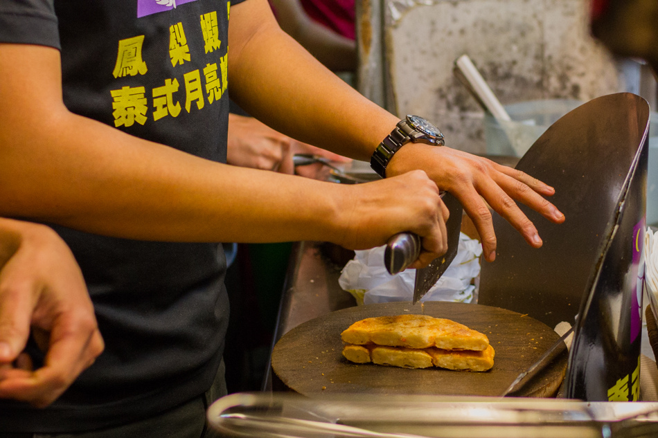 高雄美食 - 瑞豐夜市月亮蝦餅