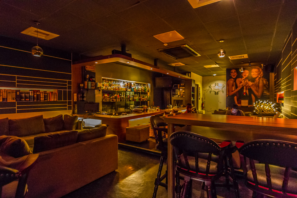 中央公園酒吧SANDY Lounge