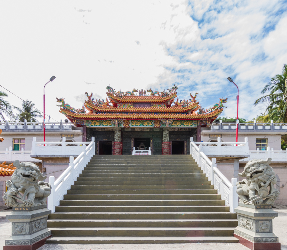 小琉球旅遊-花瓶岩與旅客服務中心