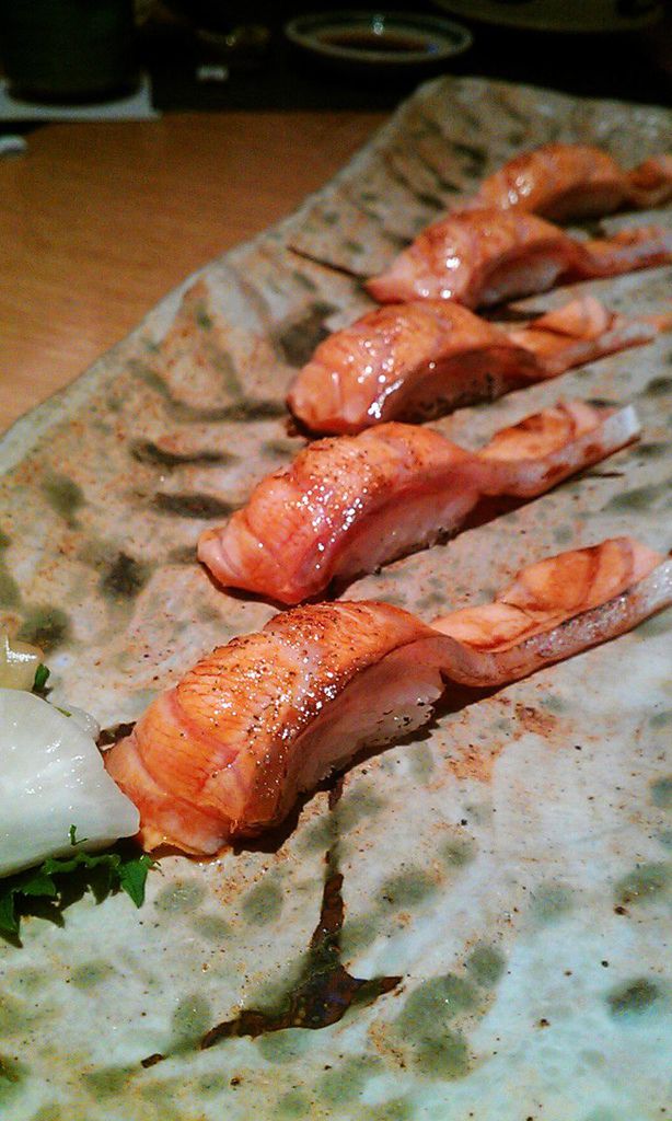 烤鮭魚肚 烤鮭魚肚