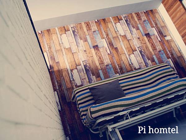 pi Homtel_room3001.jpg