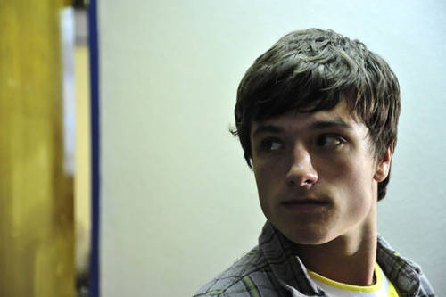 josh-hutcherson-detention josh-hutcherson-detention