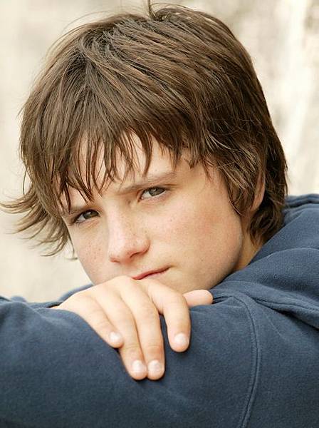 Josh-josh-hutcherson-30119103-477-640 Josh-josh-hutcherson-30119103-477-640